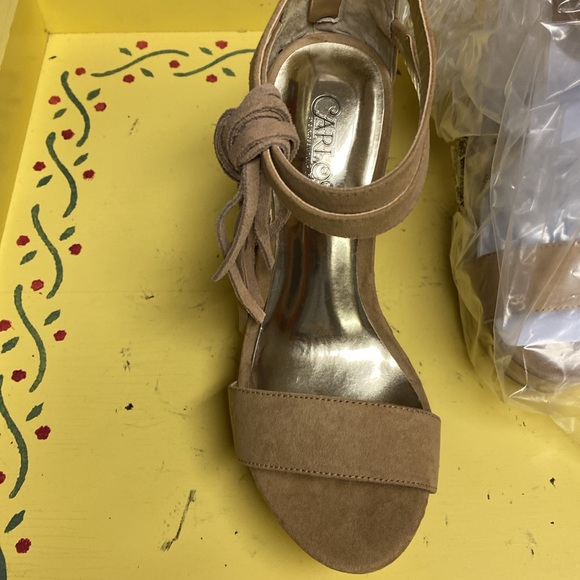 Ladies tan high heel suede shoes - Picture 2 of 6